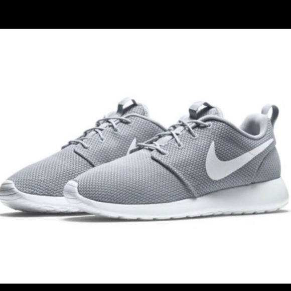nike roshe wolf grey
